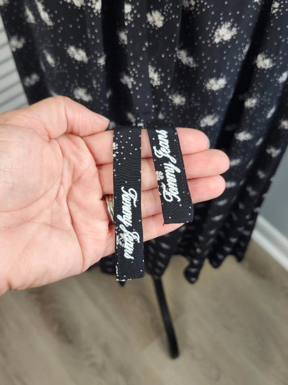 Tommy Jeans Dress XL Satin Feel Black Floral Tie Back V Neck 90's off duty Model - Picture 9 of 12